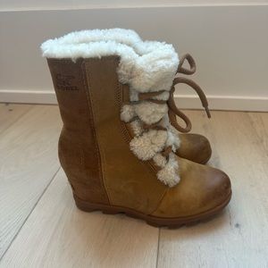 Sorel Joan of artic wedge sharling boot